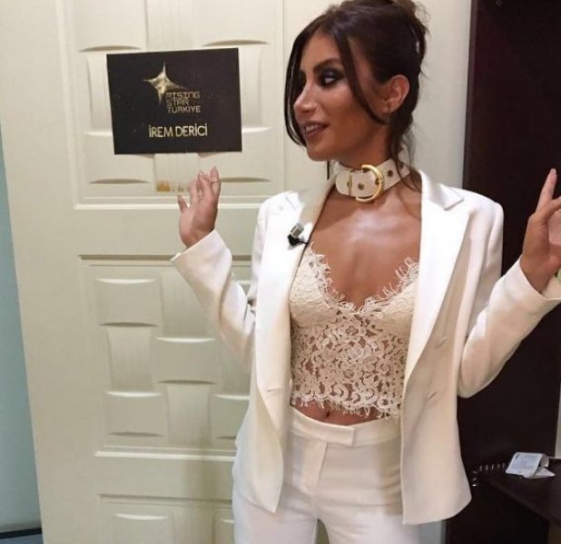 İrem Derici günler sonra sahnede İrem Derici günler sonra sahnede
